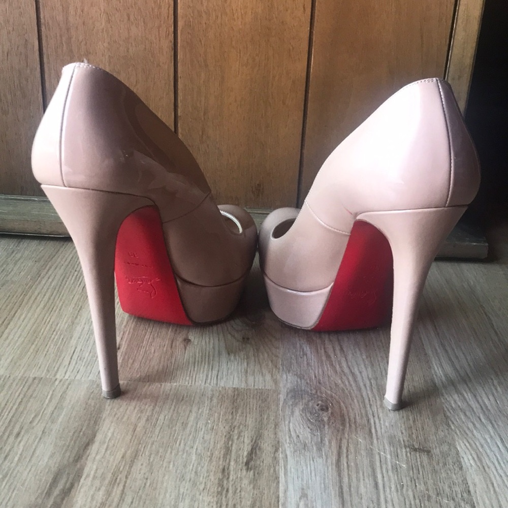 Patent Nude Christian Louboutin Bianca Pumps 39 - Picture 5 of 6